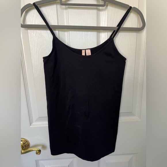 Anthropology Eloise Tops - Anthropologie Eloise BLACK sleek & versatile Stretch Tank Top spaghetti straps.